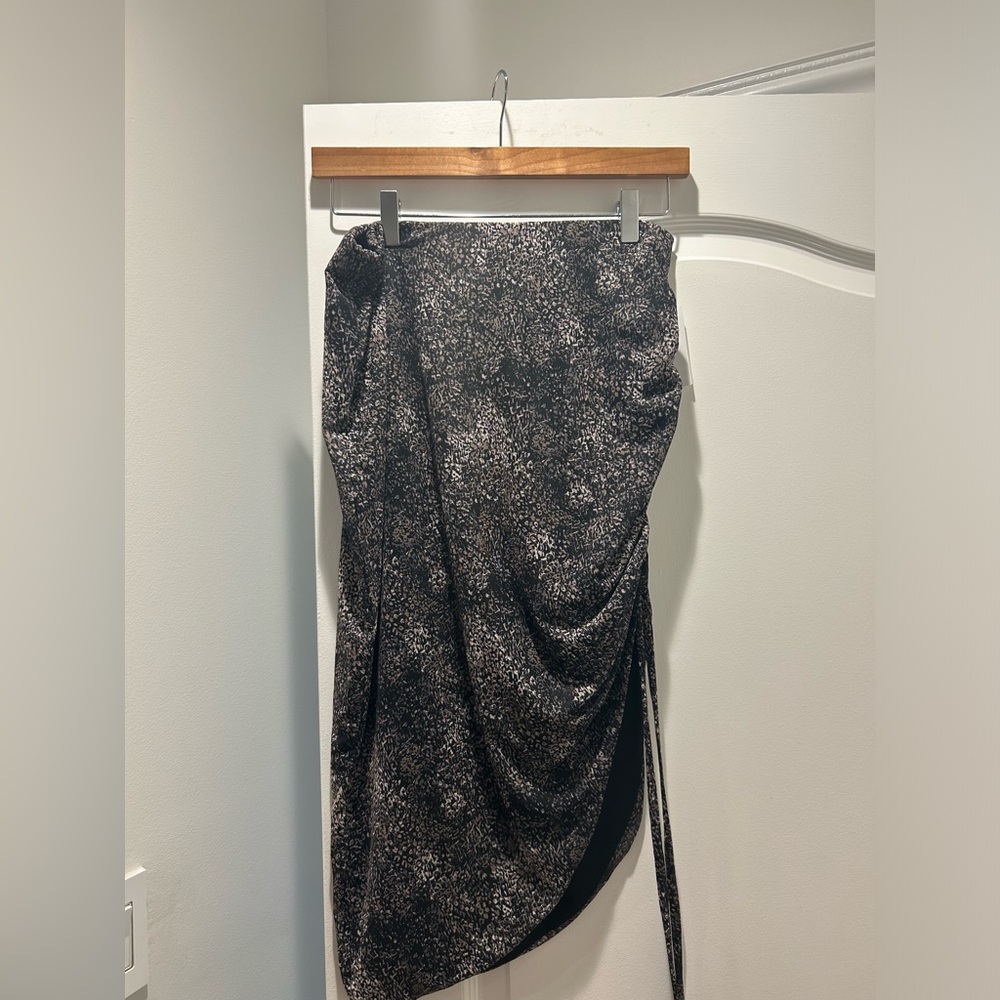 Asymmetrical mini skirt